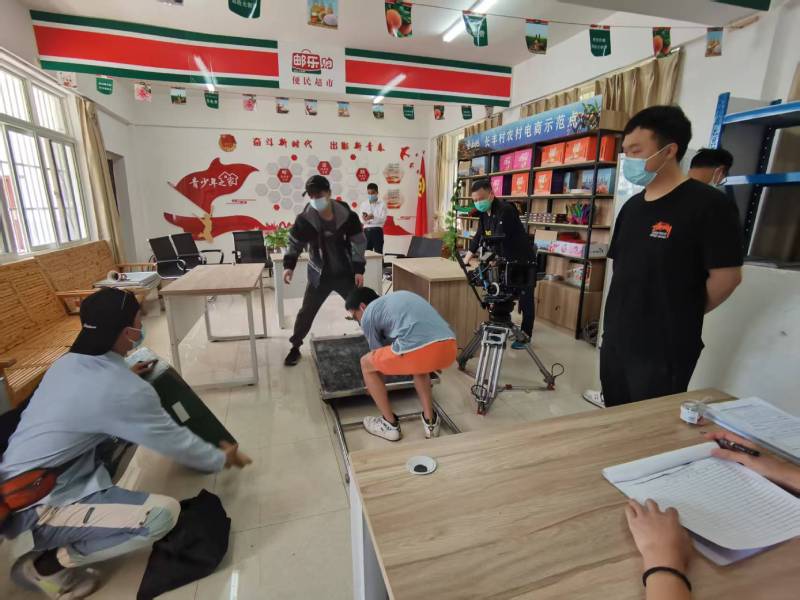 追星女孩心理学分析报告：永修县广告片拍摄公司揭秘饭圈应援式传播逻辑
